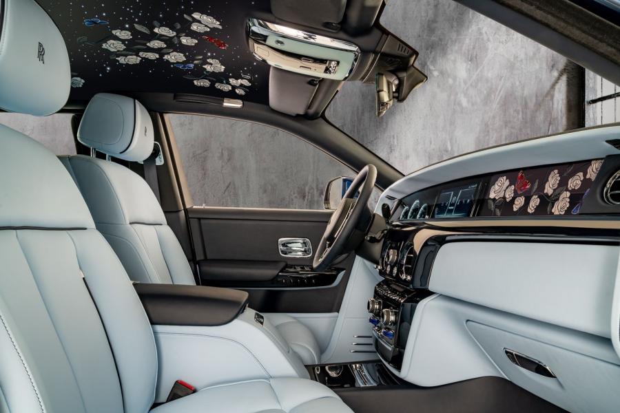 Интерьер Rolls-Royce Phantom Bespoke the Million Stitch 2019 года  (фото 7 из 9)